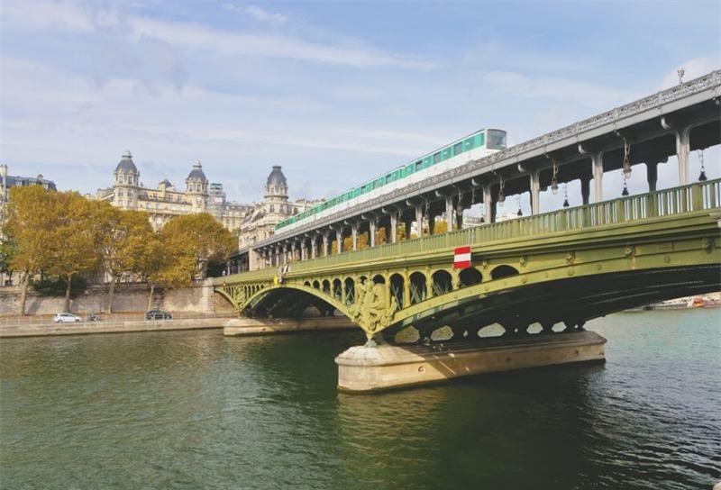 Du lịch Paris, nhất định bạn phải đến những nơi này-7