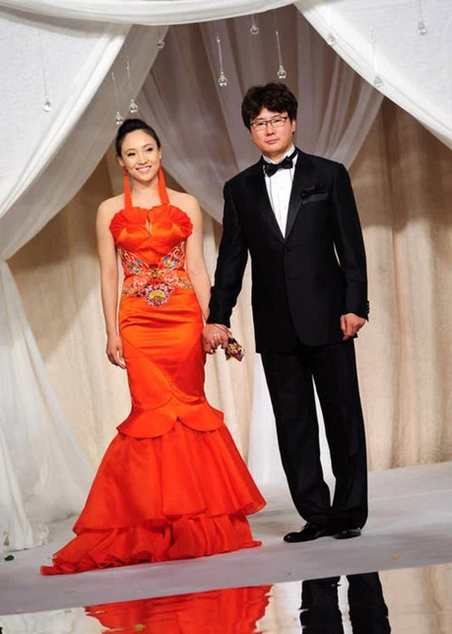 Tỷ phú chứng khoán Trung Quốc và hôn nhân bi kịch-4