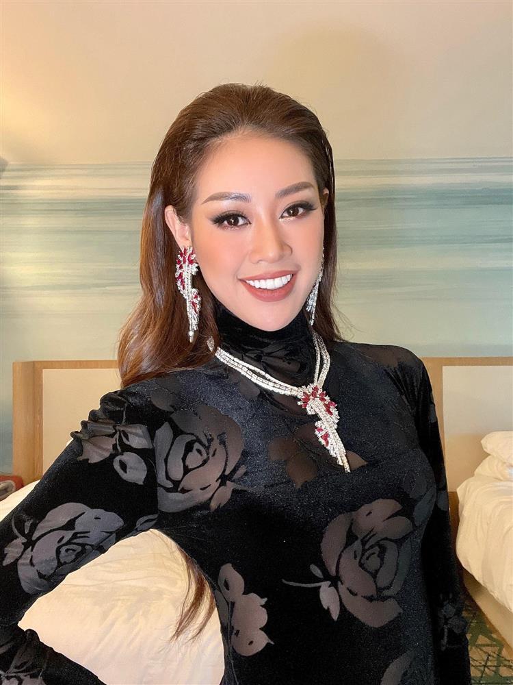 Hé lộ đầm dạ hội Khánh Vân chặt chém ở bán kết Miss Universe-2