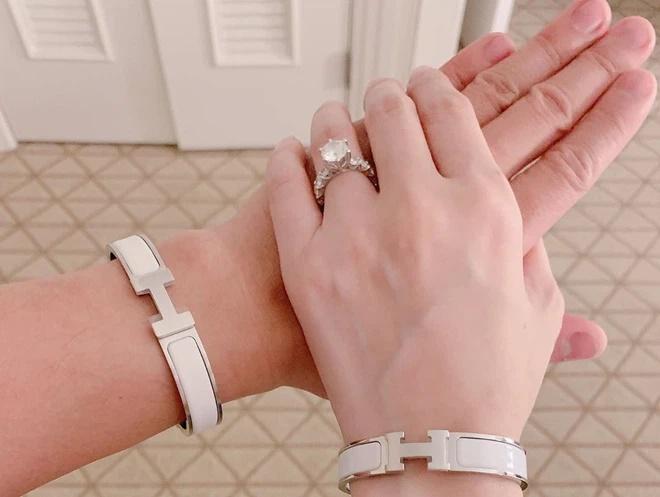 Hari Won khoe đồng hồ 800 triệu, Trấn Thành lại chơi đồ đôi chứ gì!-5