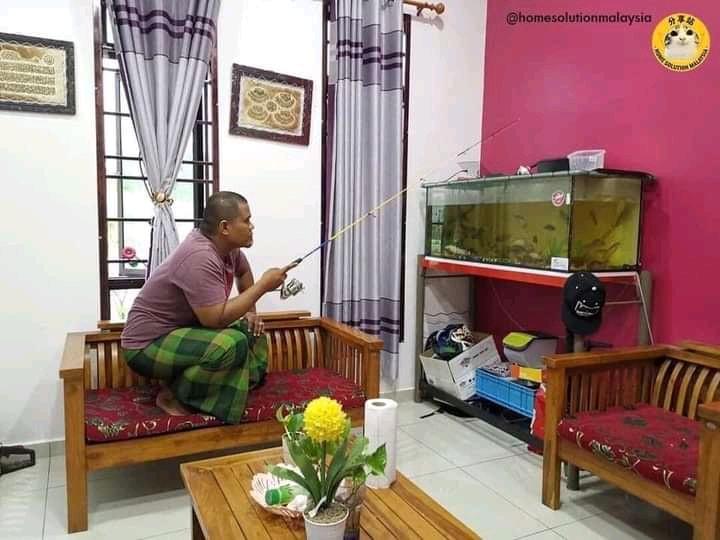 Các ông viết đơn xin phép vợ câu cá ở đâu tôi không biết. Tôi thì chẳng cần phải xin phép ai.