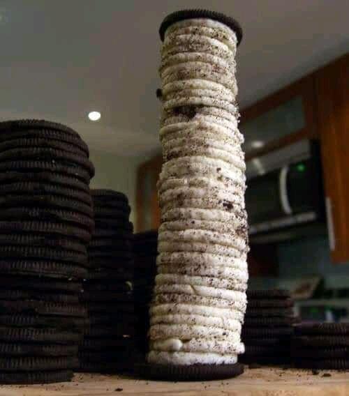 Cao thủ mới có thể tách được kem ra kem, bánh ra bánh thế này!