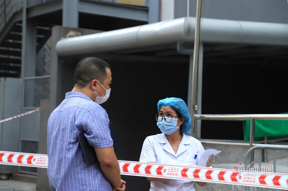 Hà Nội: Phong tỏa khu dân cư phố Lê Văn Lương và Nguyễn Lương Bằng-3