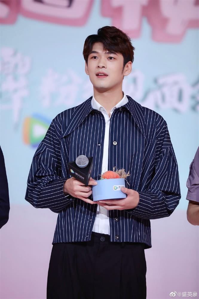 Lộ clip Thịnh Anh Hào đánh bạn gái, ép phá thai?-2