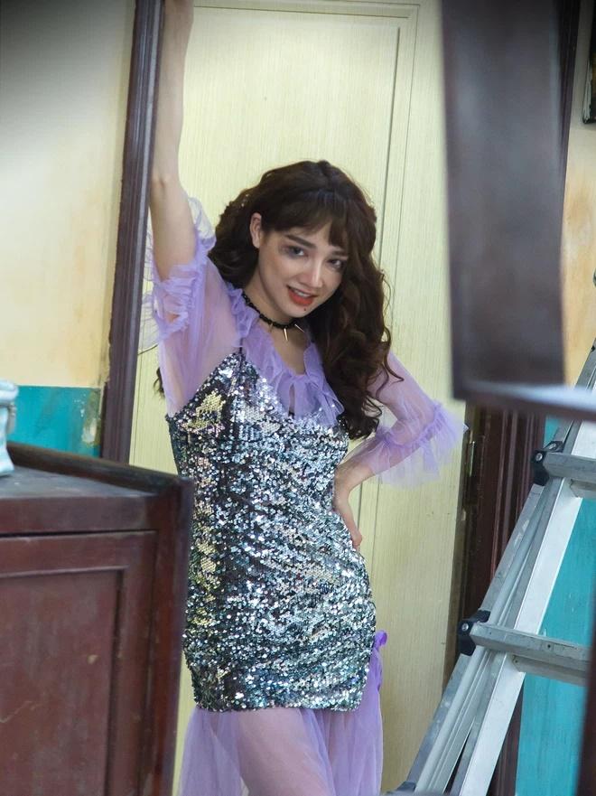 Nhã Phương lộ hình hài xác xơ như que củi trong Cây Táo Nở Hoa-7