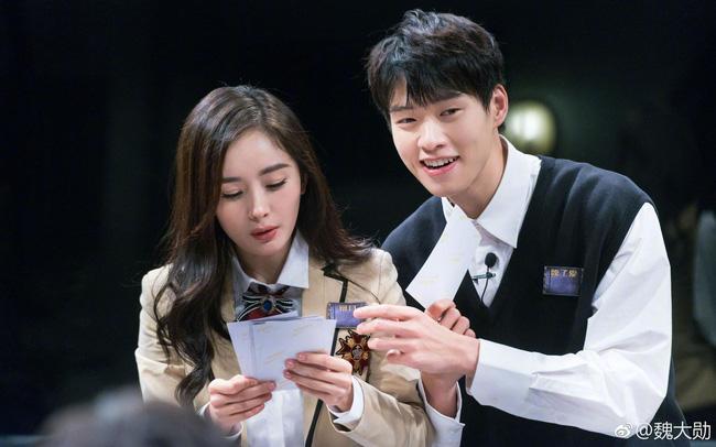 Dương Mịch - Ngụy Đại Huân đã chia tay, tình trẻ đang hẹn hò cô gái khác?-3