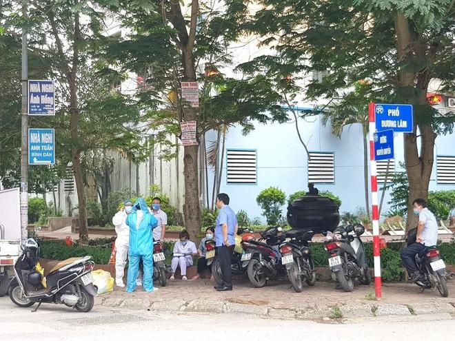 Phong tỏa quán phở ở Văn Quán liên quan đến ca dương tính SARS-CoV-2-2