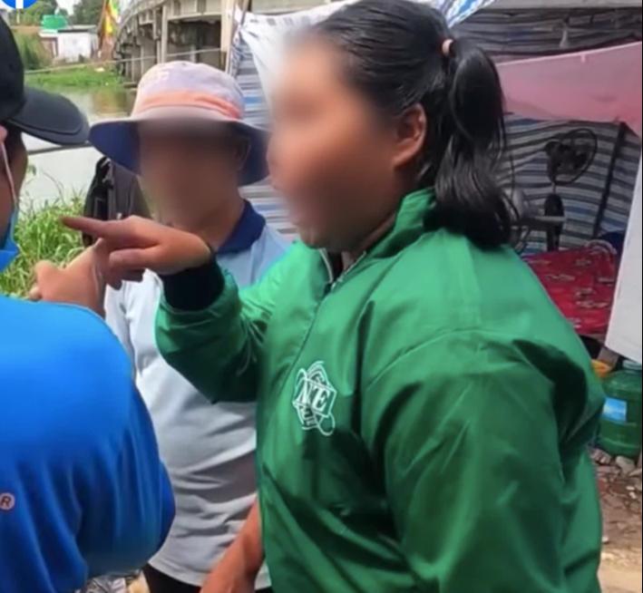 Chồng bị dọa nạt, cô vợ có pha tương trợ chất lừ khiến hội chị em rần rần-2