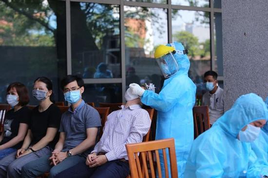 Thêm 10 ca dương tính SARS-CoV-2 mới, Đà Nẵng đạt kỷ lục xét nghiệm 'thần tốc'