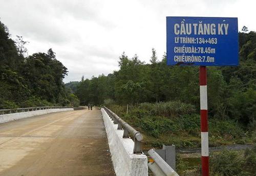 Méo mặt với 7749 địa điểm có tên gọi như một trò đùa, đánh đố du khách-7