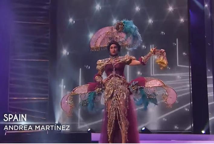 Khánh Vân diễn quốc phục Kén Em xuất sắc tại Miss Universe 2020-9