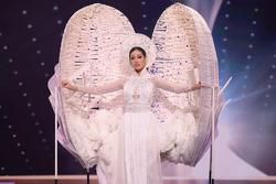 Sao Việt nổi da gà khi xem Khánh Vân thi quốc phục Miss Universe 2020