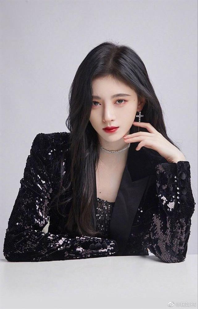 Fan khen Cúc Tịnh Y hay nức nở: Âm sắc khác biệt, có một không hai!-1