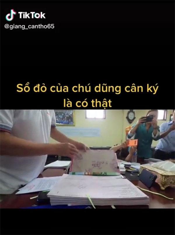 Lóa mắt ông Dũng Lò Vôi mở 400 bìa đất, sổ đỏ tính bằng cân là có thật-2