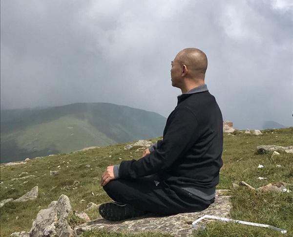 Ở tuổi 58, sở hữu khối tài sản hàng triệu USD, mới đây Lý Liên Kiệt khiến mọi người ngỡ ngàng với dáng vẻ hốc hác, già nua.