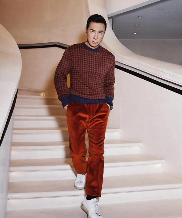 Chân Tử Đan luôn được biết đến là một trong 10 nghệ sĩ giàu nhất của làng giải trí Hoa ngữ. Khối lượng tài sản của nam tài tử nếu chỉ ước tính các con số cũng sẽ khiến nhiều người giật mình.