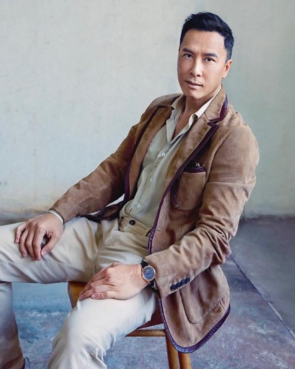 Chân Tử Đan là một trong những nam diễn viên được trả cát-xê cao nhất Trung Quốc, khoảng 35 triệu nhân dân tệ/ phim (khoảng 125 tỷ đồng).