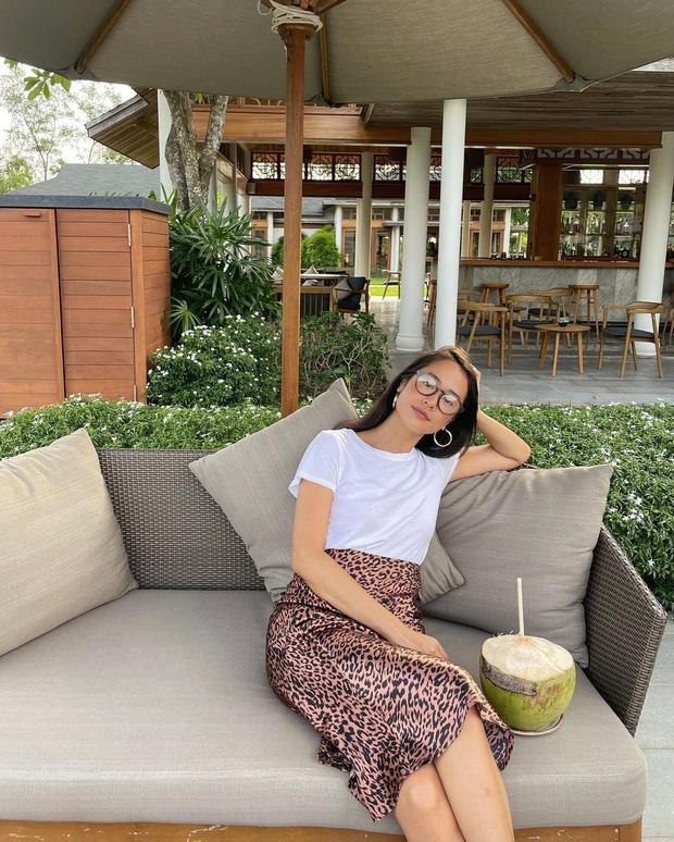 Amandine - nữ chính trốn tìm trong MV của Đen Vâu ngoài đời hot đến thế nào?-7