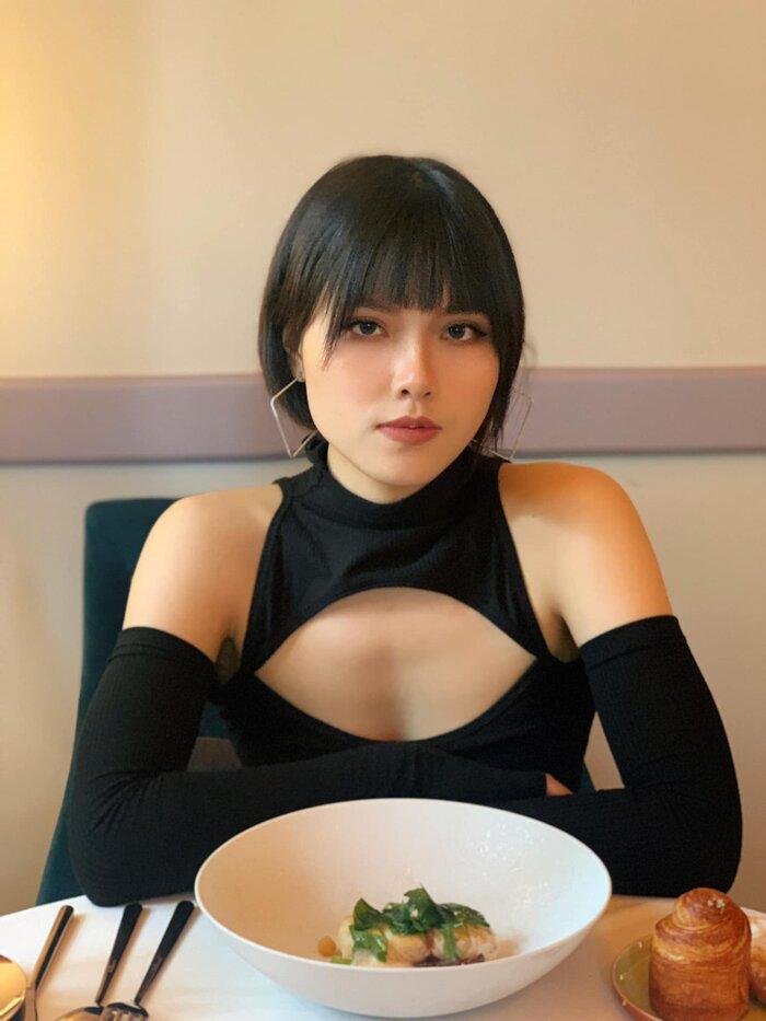 Tuyết Bít nhồi ăn đến phát ói để nhập vai trong Hương Vị Tình Thân-1