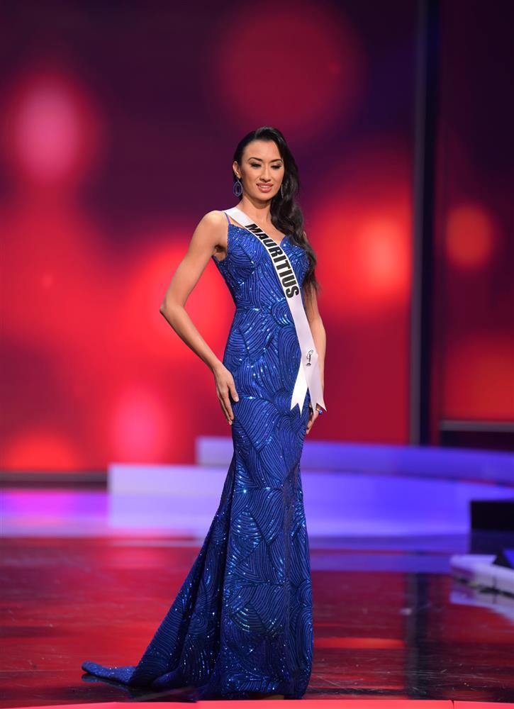 Top 10 trang phục dạ hội đẹp nhất bán kết Miss Universe 2020-13