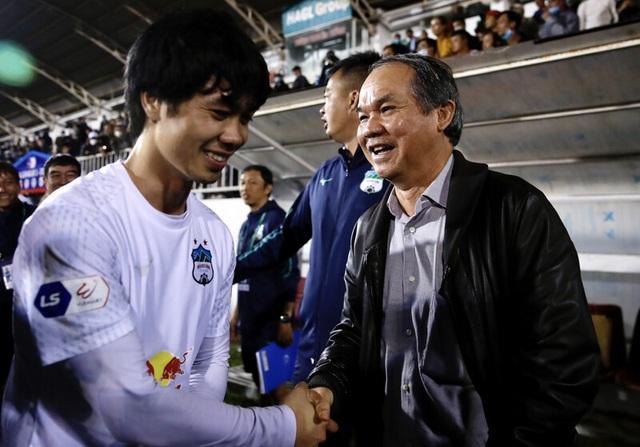 Đại gia hỏi mua Công Phượng - Văn Toàn giá 4 triệu USD, bầu Đức nói gì?-1