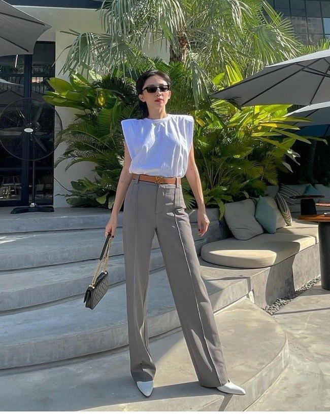 Học các chị đẹp Vbiz diện áo sát nách, vừa che bắp tay to lại đảm bảo thanh lịch-7