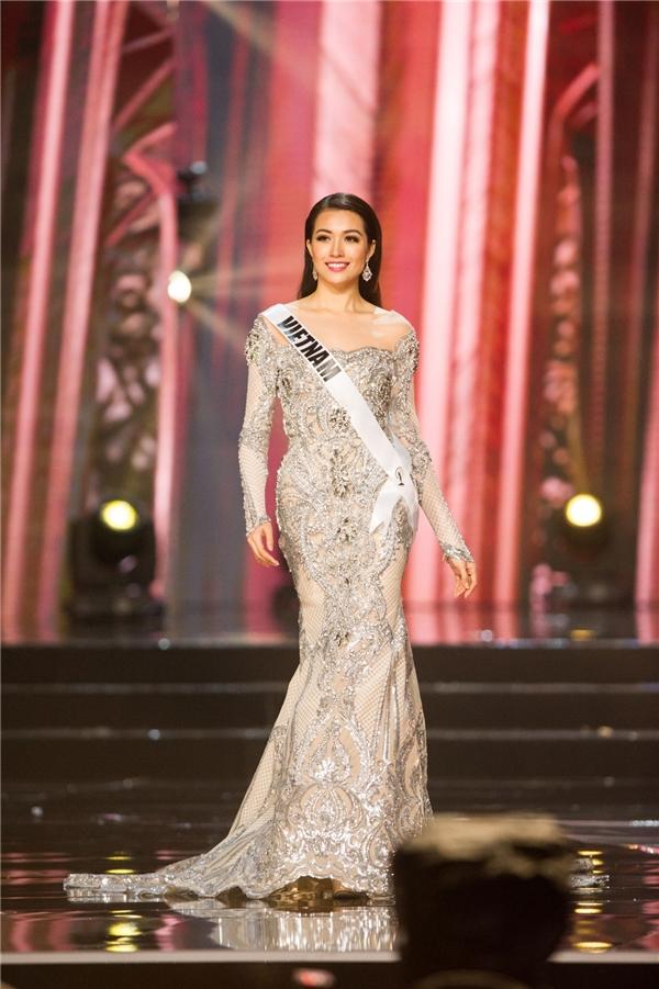 Mỹ nhân Việt thi bán kết Miss Universe: Váy ai đỉnh của chóp?-6
