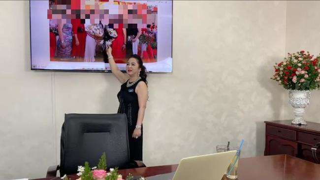 Bà Phương Hằng công khai vạch mặt hội bạn thân ăn tiền rồi phản bội-1