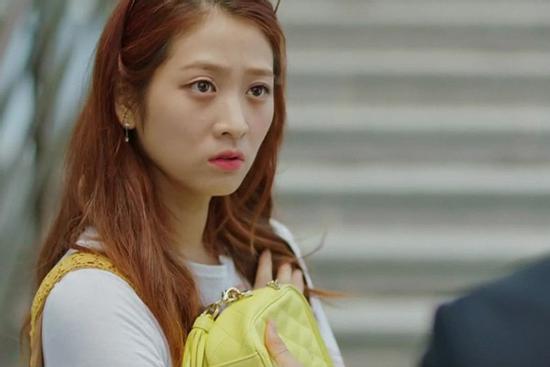 Em dâu ăn nhầm món của mẹ chồng, vừa nhấp môi đã nôn oẹ khiến cả nhà cãi nhau tan tác