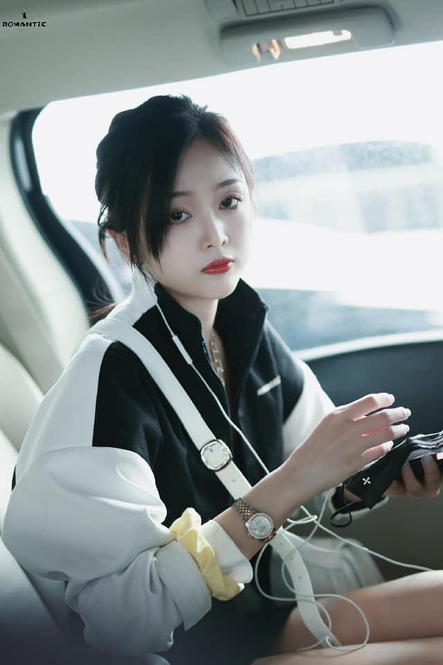 Ngô Tuyên Nghi lộ cằm nhọn hoắt, mặt hốc nhận không ra-6