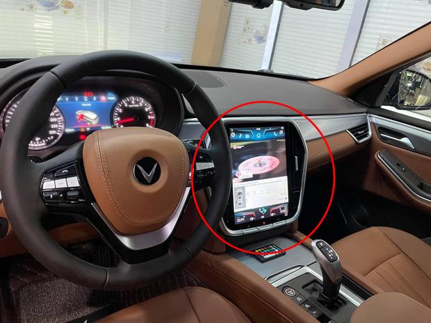 Người tình đại gia ghiền Hoà Minzy, cày view cho chị nhà mọi nơi mọi lúc-3