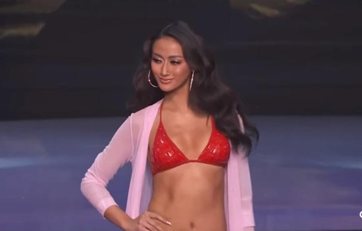 Top 21 thi bikini, Khánh Vân catwalk thiếu lửa-10