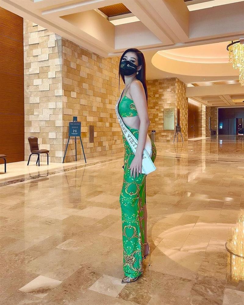 Chiến thuật nào giúp Khánh Vân rực sáng ở Miss Universe 2020?-4