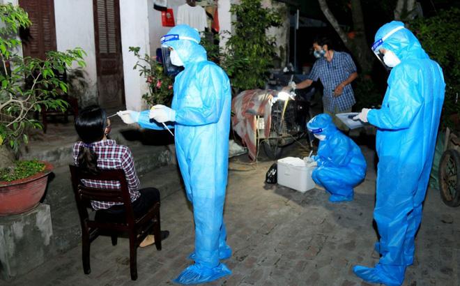 Nam kỹ thuật viên tại Bệnh viện Phổi Trung ương dương tính SARS-CoV-2-2