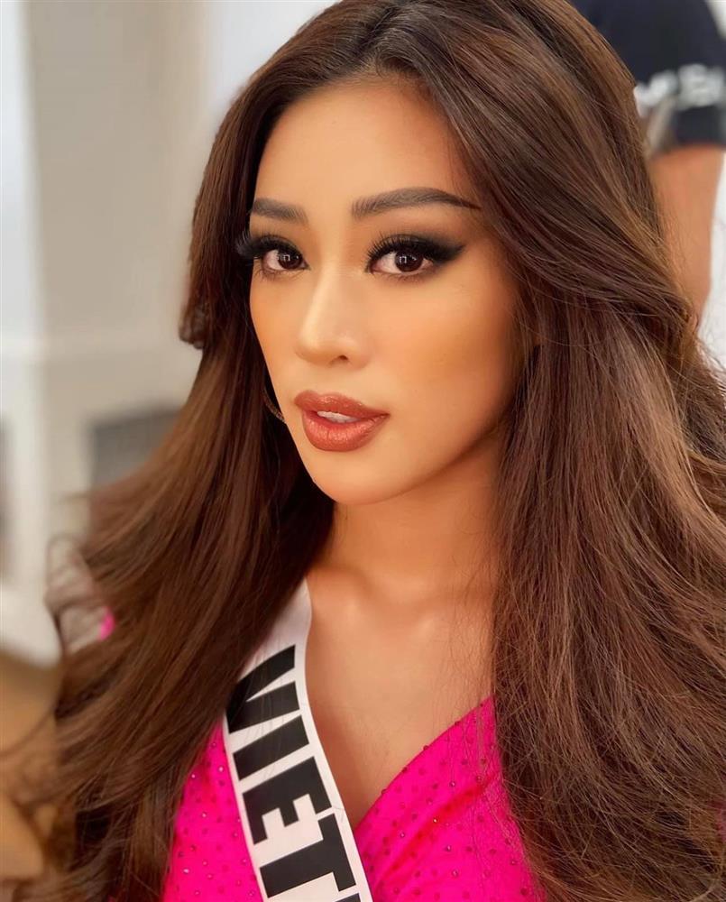 Khánh Vân chỉ trung thành một kiểu makeup vẫn auto đẹp ở Miss Universe-1