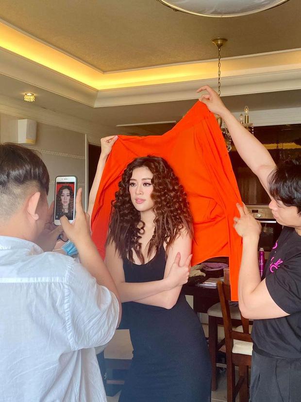 Hoa hậu Khánh Vân đụng layout chị đẹp Mỹ Tâm: Quyết tâm ra MV hay gì?-5