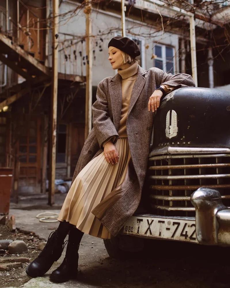 Mỹ nhân được chọn ra ngoài vũ trụ quay phim là ai?-6