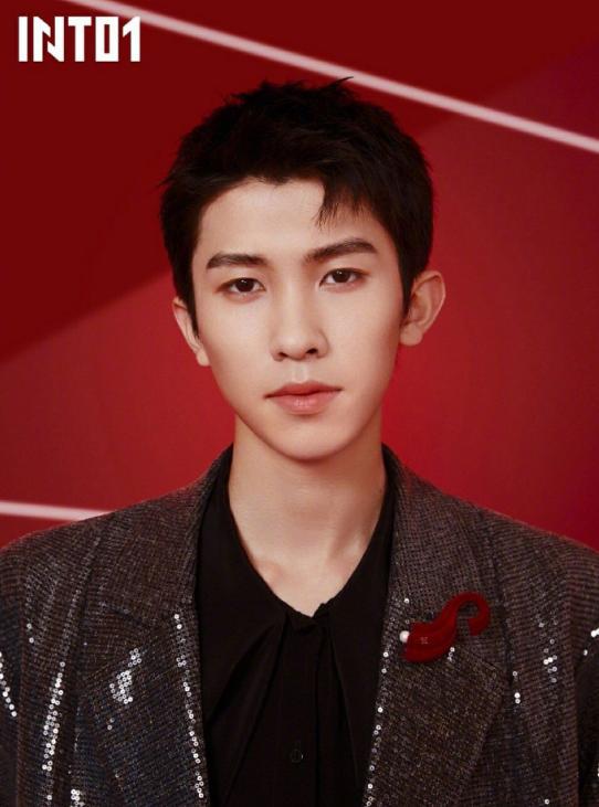 Thành viên nhóm nhạc INTO1 bị chỉ trích EQ thấp hơn cả đáy nồi-3