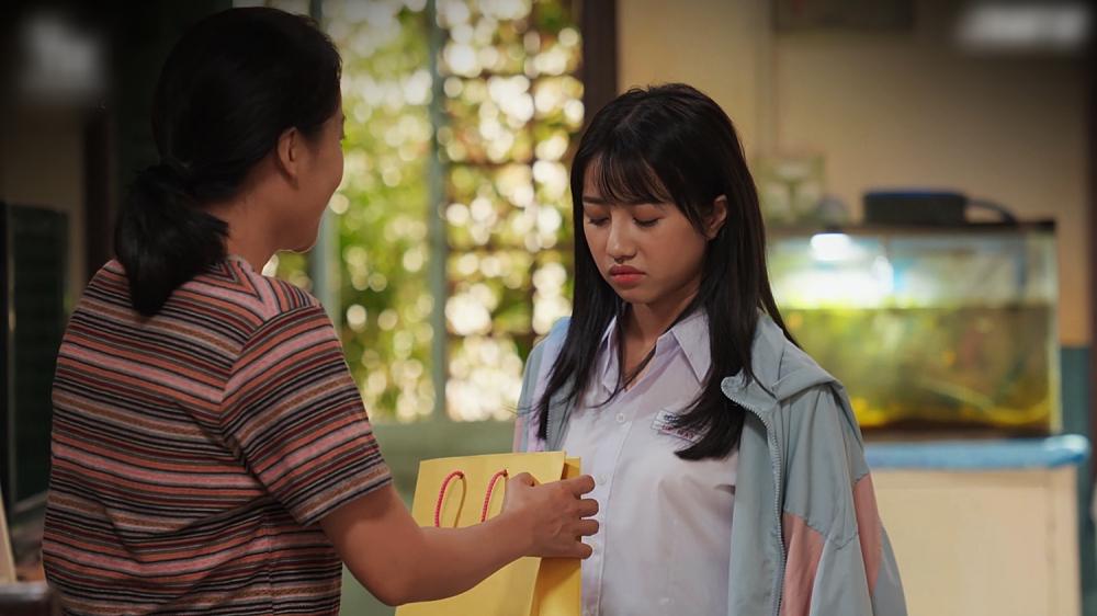 Cây Táo Nở Hoa tập 19: Con gái khuyên ba mẹ hãy ly dị sau cú tự sát hụt-11