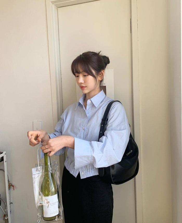 Diện áo sơ mi đơn sắc xinh như gái Hàn, vừa dễ mix đồ lại trẻ trung!-6