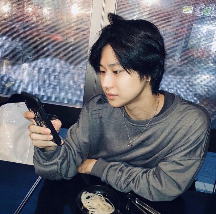 Hyebin MOMOLAND và Marco lộ bằng chứng hẹn hò trên MXH-1