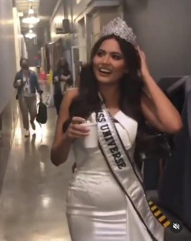 Tân Hoa hậu lộ bé mỡ cả rổ khác xa nhan sắc siêu nuột đêm chung kết-1