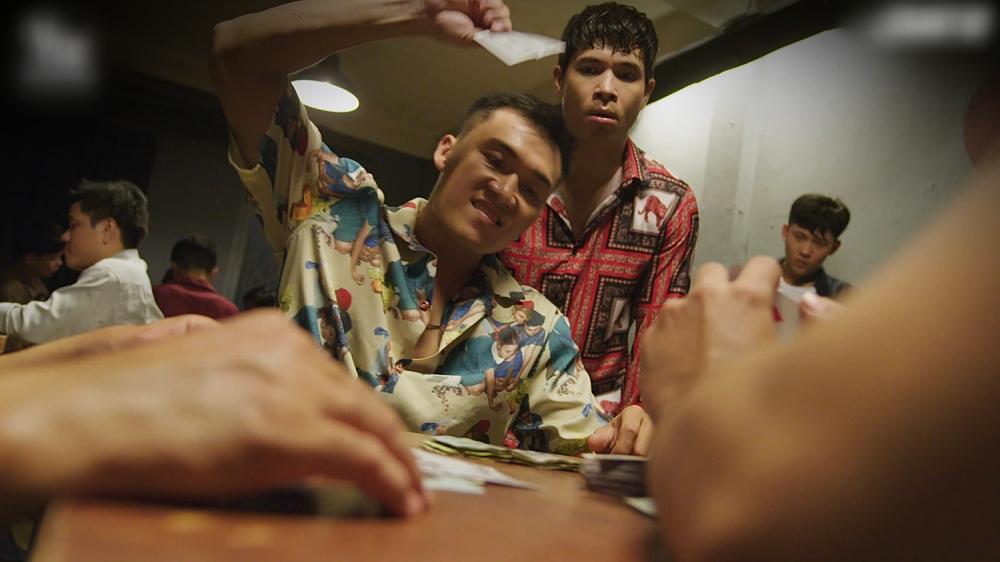 Cây Táo Nở Hoa tập 20: Ngà gặp kẻ hại mình, đòi 10 tỷ phí tổn hại thanh xuân-3