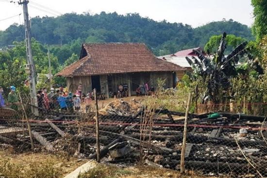 Điện Biên: Cháy nhà ở tâm dịch Covid-19, bé trai 7 tuổi tử vong