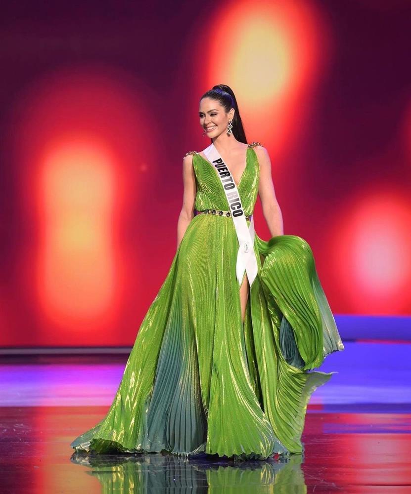 Xôn xao ứng viên vương miện bị cắt nát váy tại Miss Universe 2020-4