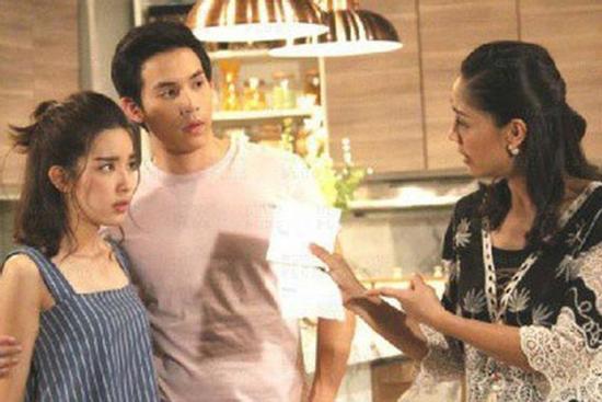 Con trai muốn thắt ống dẫn tinh, mẹ chồng giãy nảy nói con dâu câu cay nghiệt