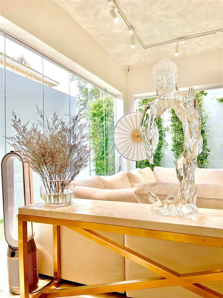 Hồ Ngọc Hà về biệt thự mới, nhá vài tấm ảnh cho thiên hạ trầm trồ chơi!-1