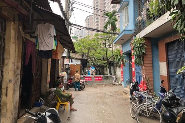 Nhân viên y tế và du học sinh nên duyên nhờ con dao gọt xoài trong khu cách ly-5