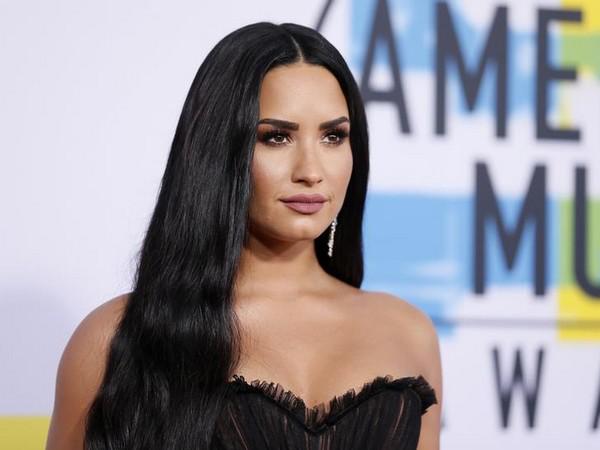Demi Lovato tuyên bố không thuộc giới tính nam hay nữ-3