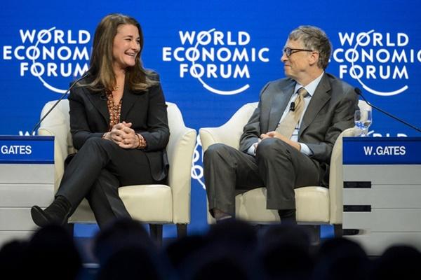 Melinda và Bill Gates thuê lại luật sư ly hôn của Jeff Bezos và vợ cũ-1